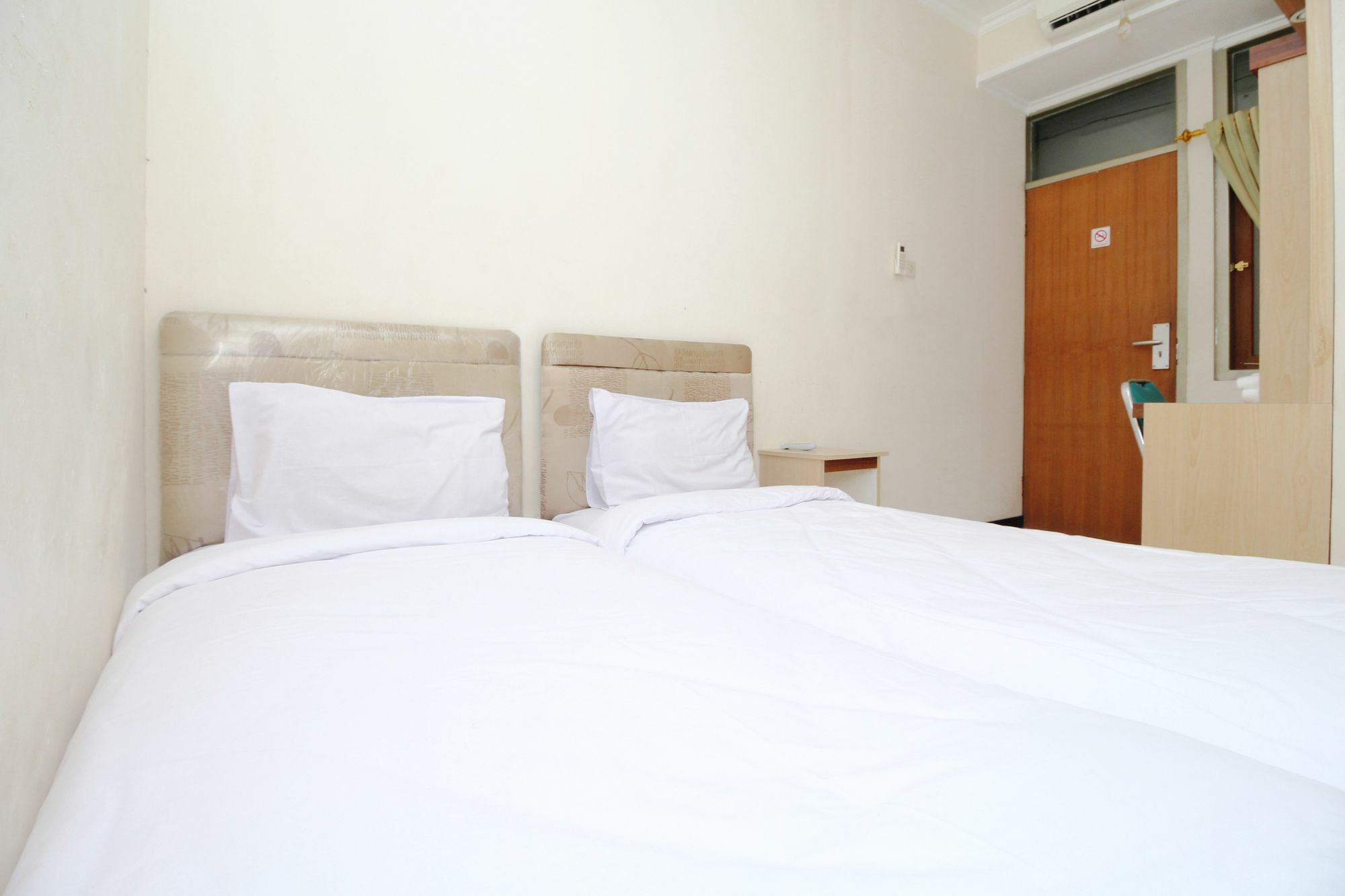 Myzone Homtel Hotel Semarang Ngoại thất bức ảnh