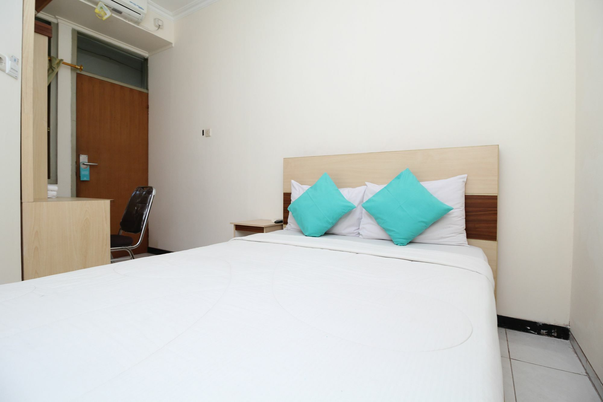 Myzone Homtel Hotel Semarang Ngoại thất bức ảnh