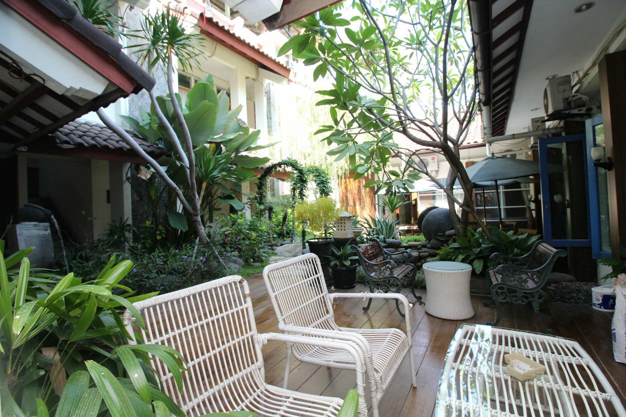 Myzone Homtel Hotel Semarang Ngoại thất bức ảnh